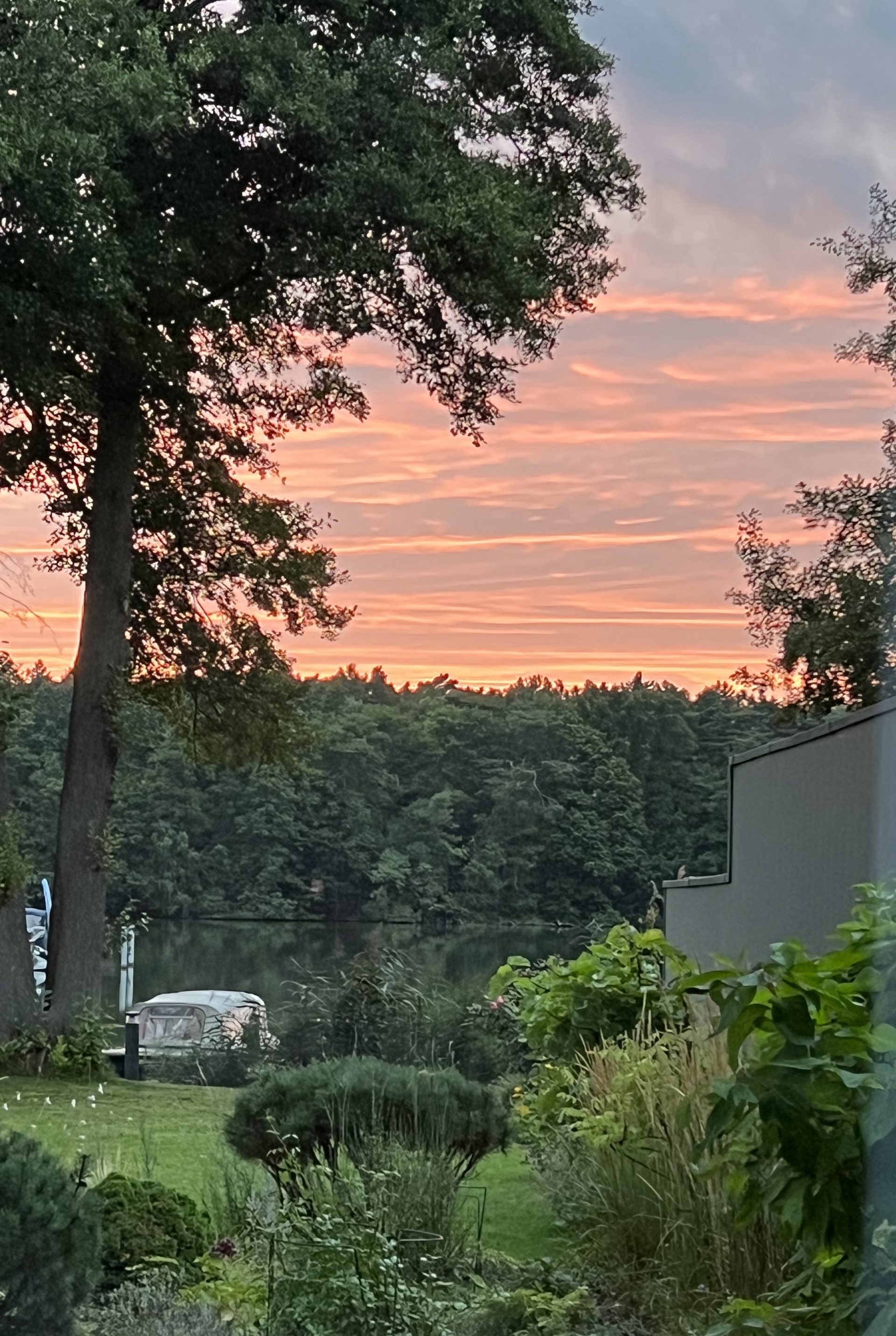 Sonnenuntergang am Großen Zug – Seeblick von der Designvilla in Niederlehme